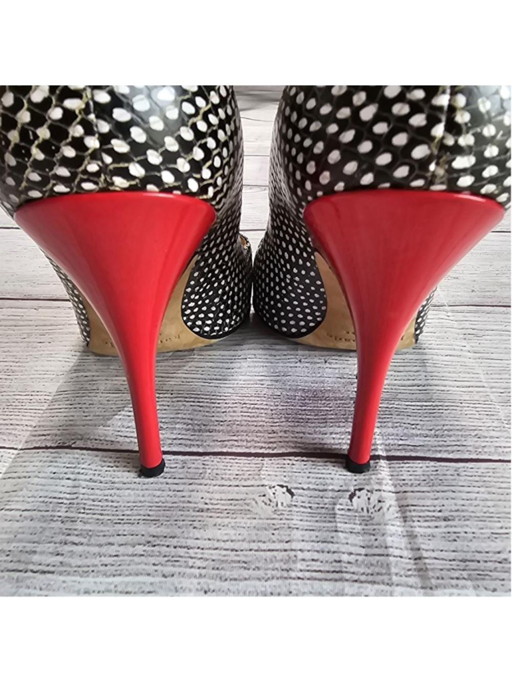 Kate Spade sz 7 black/white with red high heeled, pointed toe pumps - Picture 9 of 10